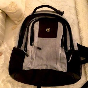 🚨 SALE! Swiss Gear backpack